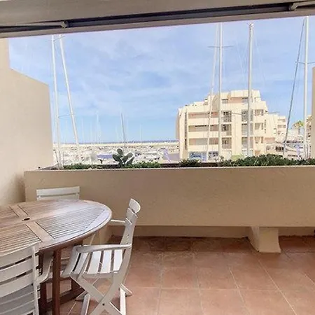 Apartment T2 Climatise Avec Piscine, Parking - - Fr-1-610-6 *